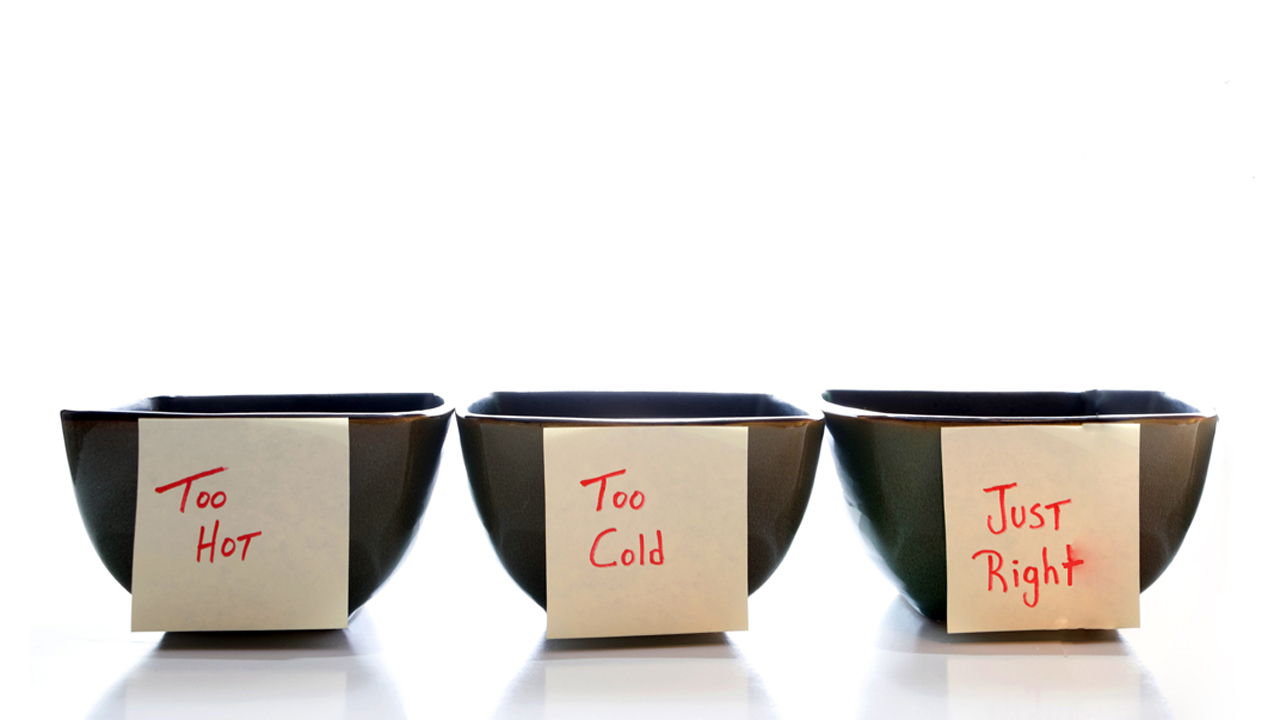 bowls with post it notes that say too hot, too cold, and just right
