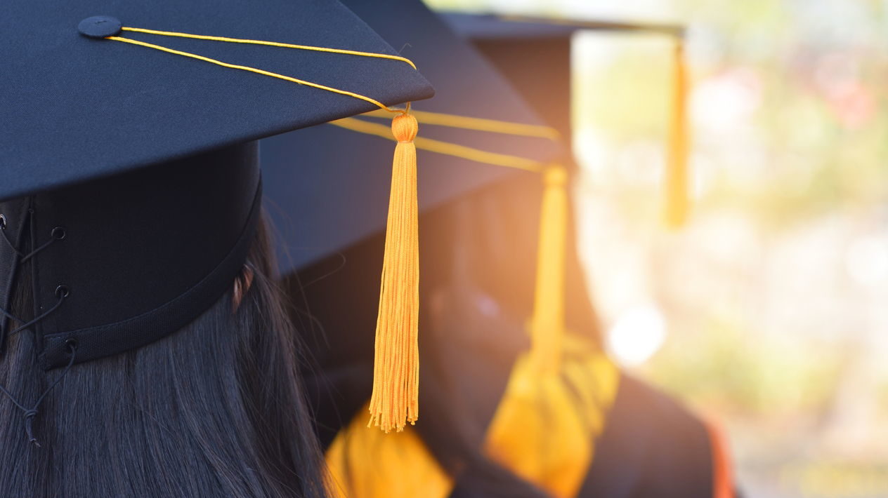 Fighting the Loneliness of “Graduation Paralysis”