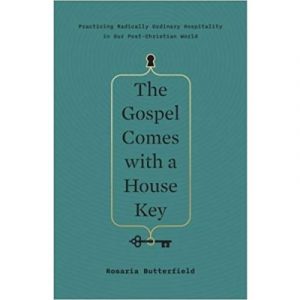 Book cover of The Gospel Comes with a House Key