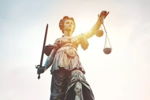 a statue symbolizing justice