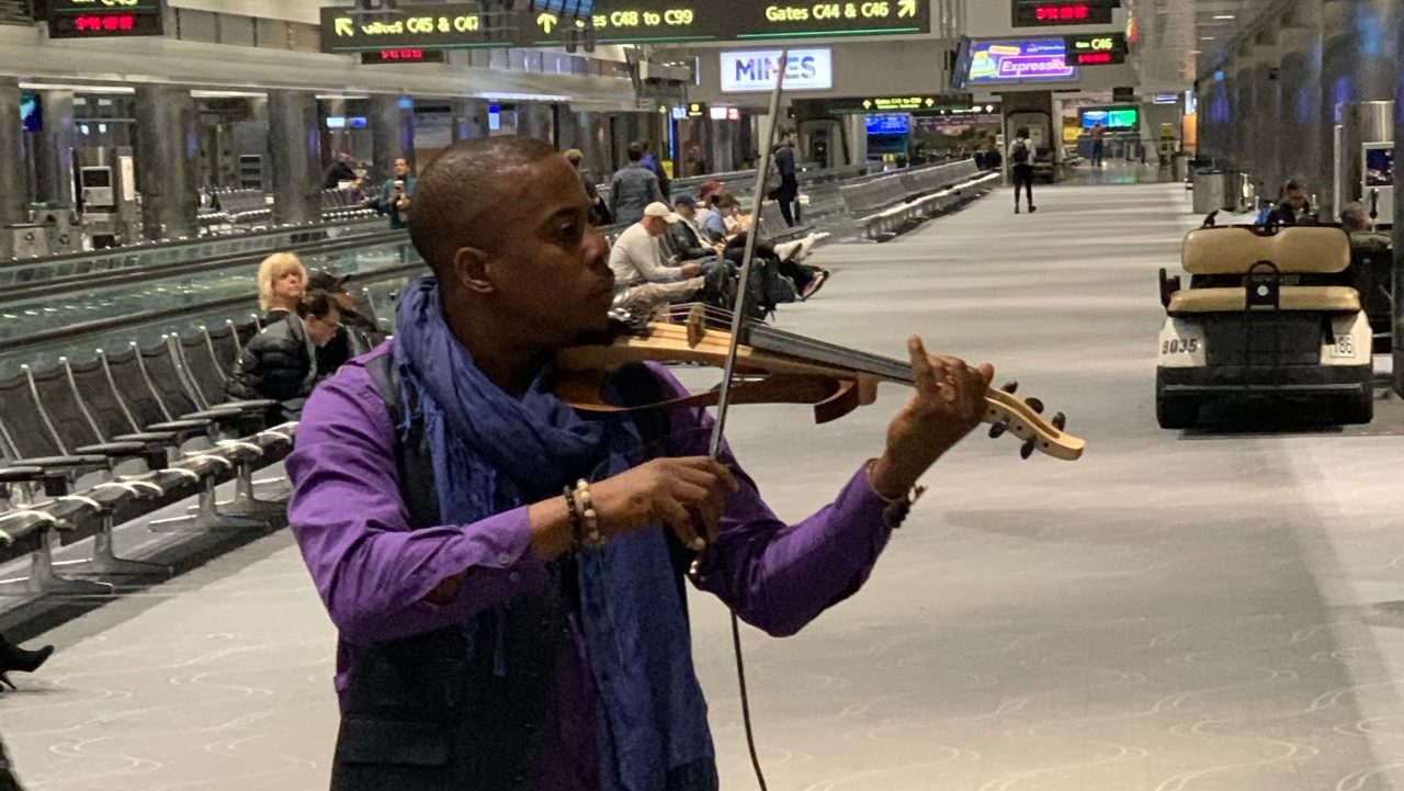 The Kindness of an Airport Violinist 