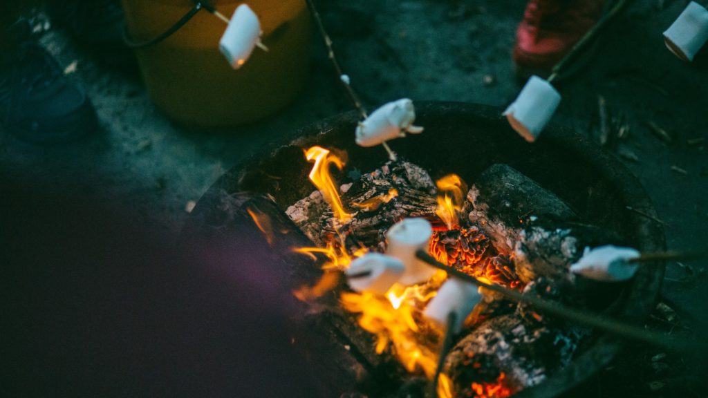 smores arounnd fire pit