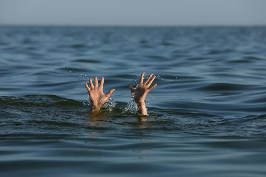 a person drowning in the ocean, imagery of getting swept into a bad marriage