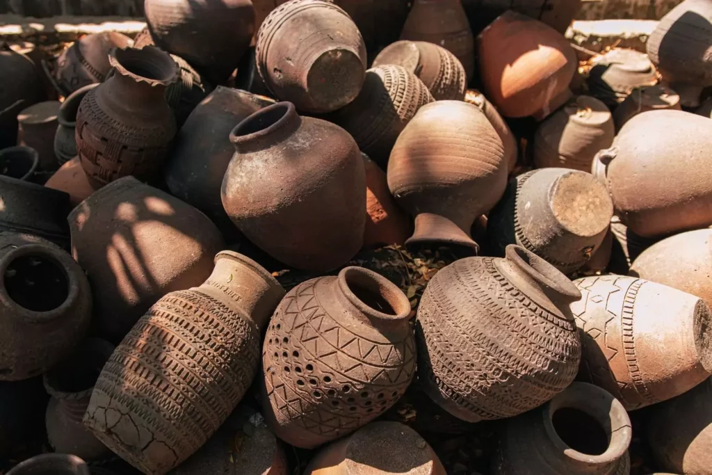 clay pots/vessels